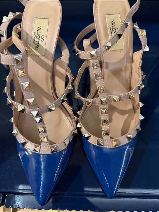 Valentino Rockstud Blue Pointed-Toe T-Strap Pumps